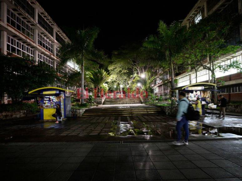 Así fue el recorrido nocturno dentro de la UNAH en medio de ola de inseguridad (FOTOS)