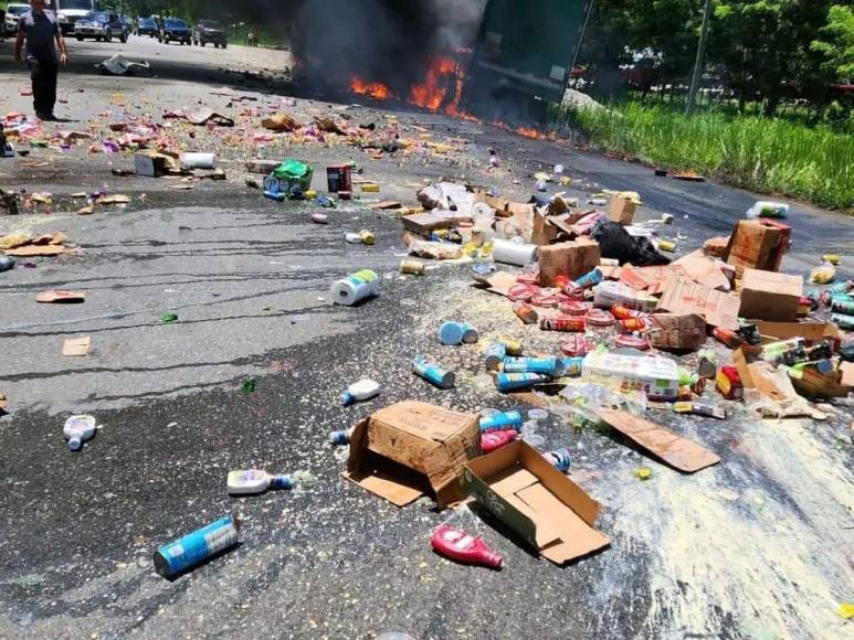 Impactantes imágenes del accidente en carretera a La Ceiba que segó la vida de un hombre