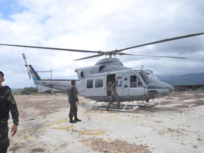 Así fue el traslado aéreo de las víctimas del accidente en Olancho