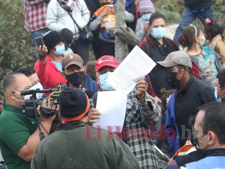 Llanto, confusión y fuerte contingente policial en desalojo a comunidad lenca de Tierras del Padre