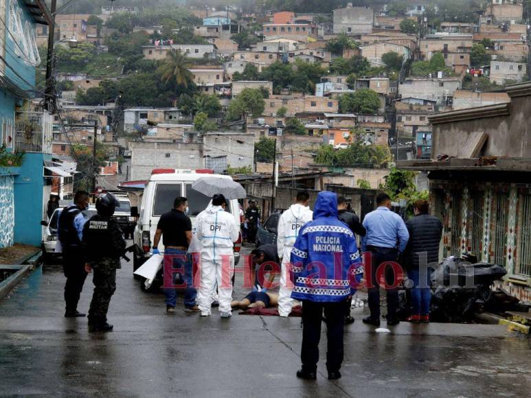 Encontrados en ropa interior y con cinta en su boca: nuevos detalles del crimen de periodista y su padre en la capital