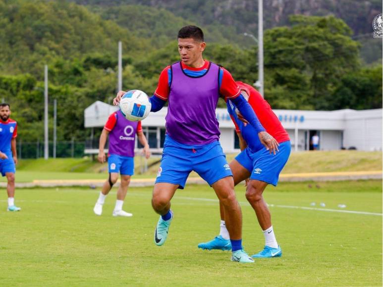 ¡Cambios confirmados! El 11 titular de Olimpia para enfrentar a Marathón en Tegucigalpa