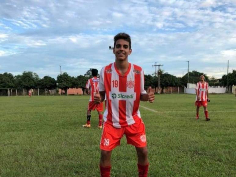 Decapitado y con tres disparos hallan a joven futbolista que estaba desaparecido en Brasil