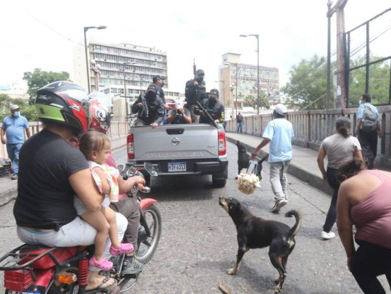 Allanamiento, capturas y un dramático intento de rescate: Lo que pasó en la primera avenida de Comayagüela