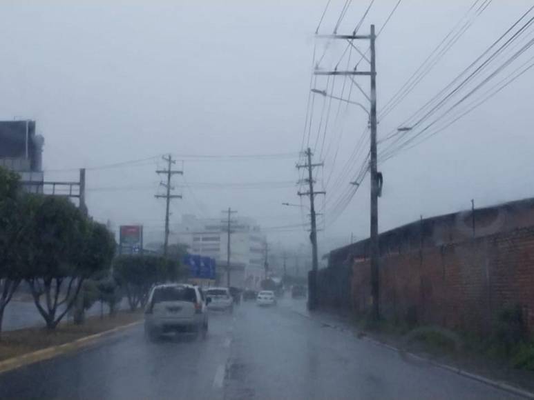 Lluvias azotan la capital de Honduras ¿Cuál es el pronóstico para hoy y el viernes?