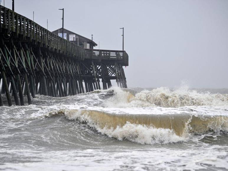 Viviendas destruídas y calles inundadas: los estragos de la tormenta Debby en su paso por EUA