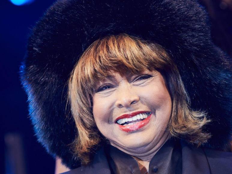 Tina Turner: Una leyenda de la música que trascendió barreras y cautivó al mundo