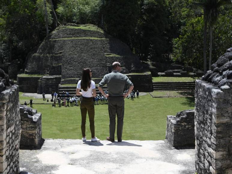 Baile, fiesta y selva maya: Así fue la visita de William y Kate a Belice pese a protestas en su contra