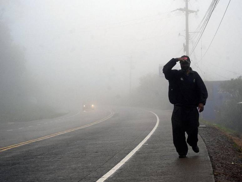 Comienzan evacuaciones en zonas de riesgo de Honduras ante tormenta Julia