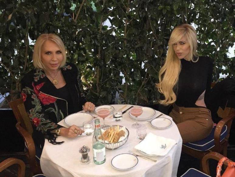 Ella es Alejandra de la Fuente, la hija menor y posible sucesora de Laura Bozzo