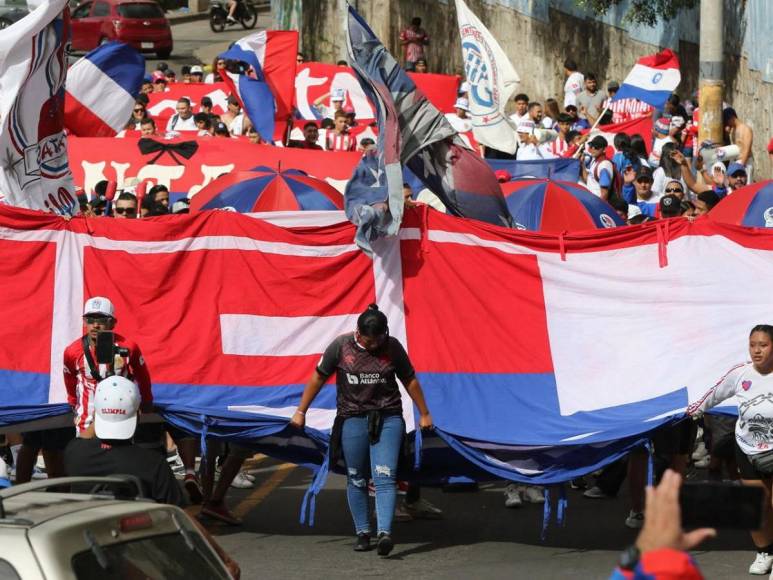 De rojo, blanco y azul se viste el Chelato Uclés para el duelo Olimpia vs Génesis