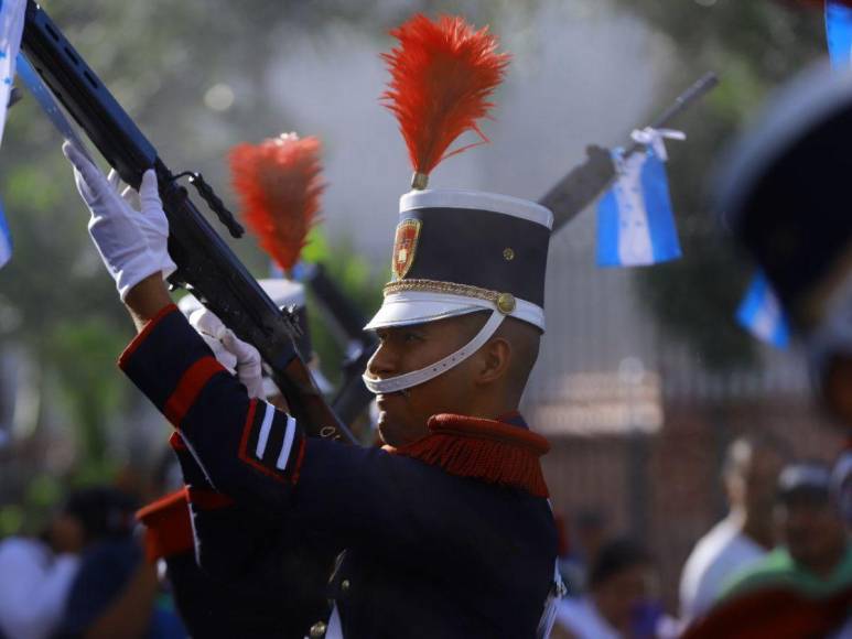 Así fue el desfile de policías y militares durante la celebración de la Independencia de Honduras