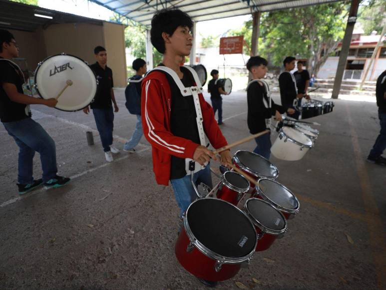 Talento y pasión: banda del Saúl Zelaya Jiménez lista para los desfiles patrios