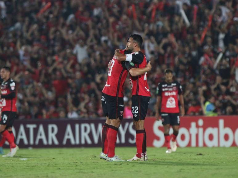 Las mejores imágenes de la final entre el Olimpia y Alajuelense