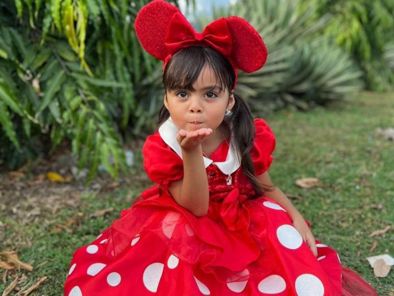 Así es Marie, la youtuber infantil hondureña que logró el diamante de YouTube