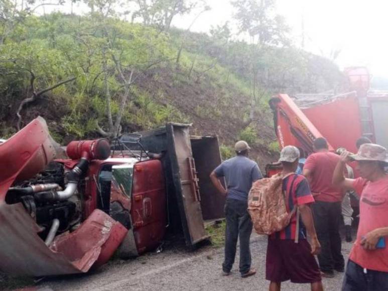 Cadáveres dentro de carros, una masacre y un aficionado muerto: sucesos de la semana en Honduras