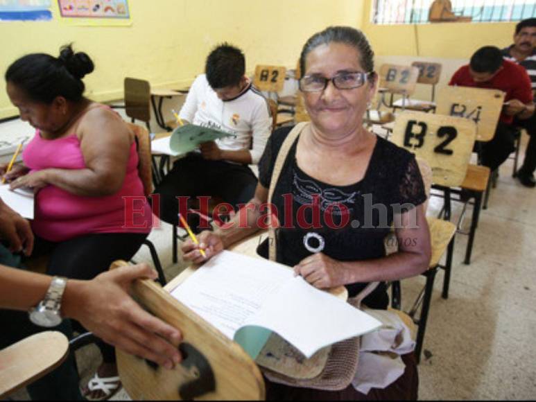 ¿En qué consiste el acuerdo que busca que maestros cubanos lleguen a Honduras?