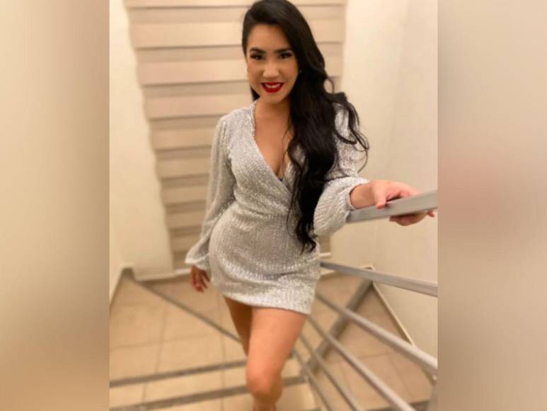 Elegancia y estilo: los mejores looks de famosas hondureñas en Navidad