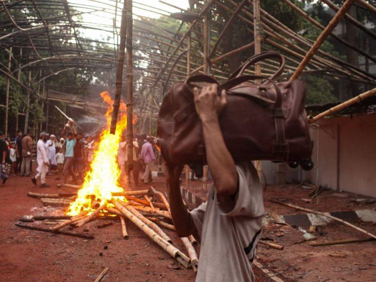 Militares forman gobierno interino en Bangladesh tras dimisión de primera ministra