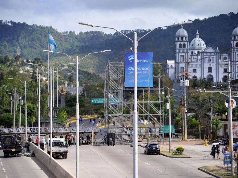 Sendas estructuras y bloqueo de calles: Libre ultima detalles para festejar dos años de gobierno