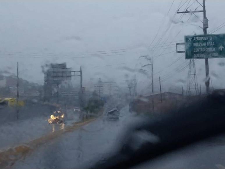 Lluvias azotan la capital de Honduras ¿Cuál es el pronóstico para hoy y el viernes?