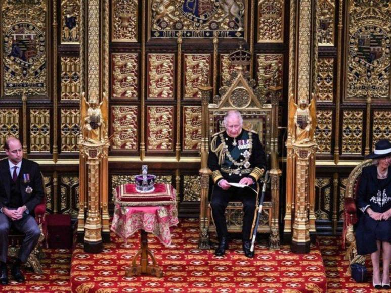 Símbolos de poder, lujo y espiritualidad: Estas son las joyas clave en la coronación del Rey Carlos III