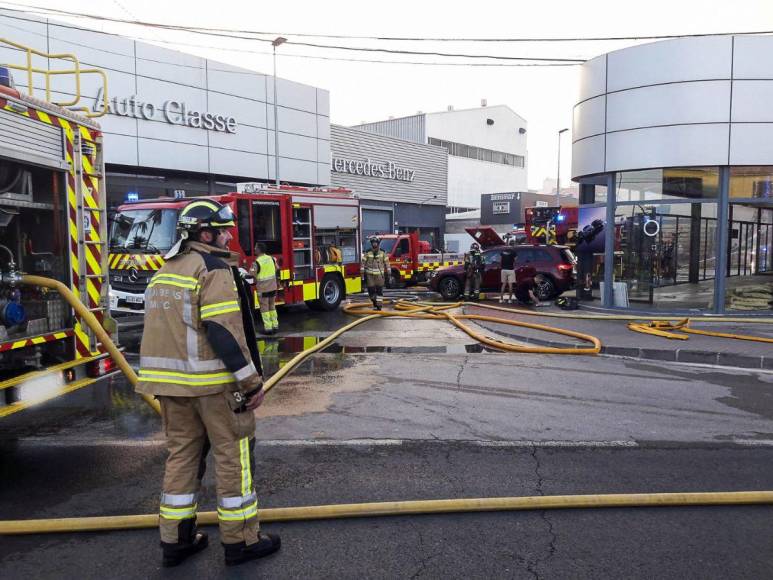 “Los de abajo lograron salir, los de arriba no”: Mortífero incendio en discoteca de España