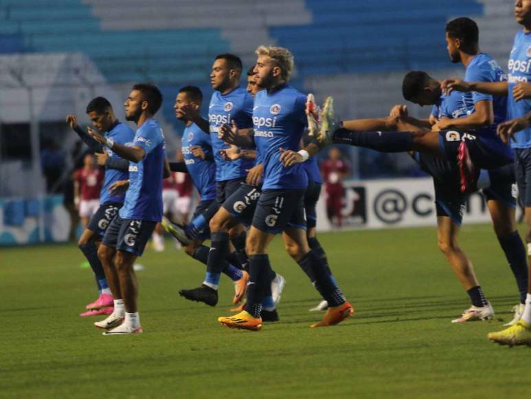 El caluroso ambiente para el Motagua vs Saprissa en Tegucigalpa