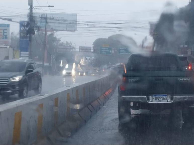 Lluvias azotan la capital de Honduras ¿Cuál es el pronóstico para hoy y el viernes?