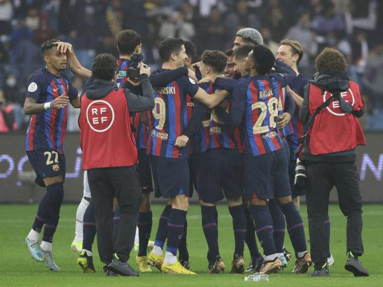 ¡Alegría Blaugrana! Así fue la celebración del Barcelona tras conquistar la Supercopa de España