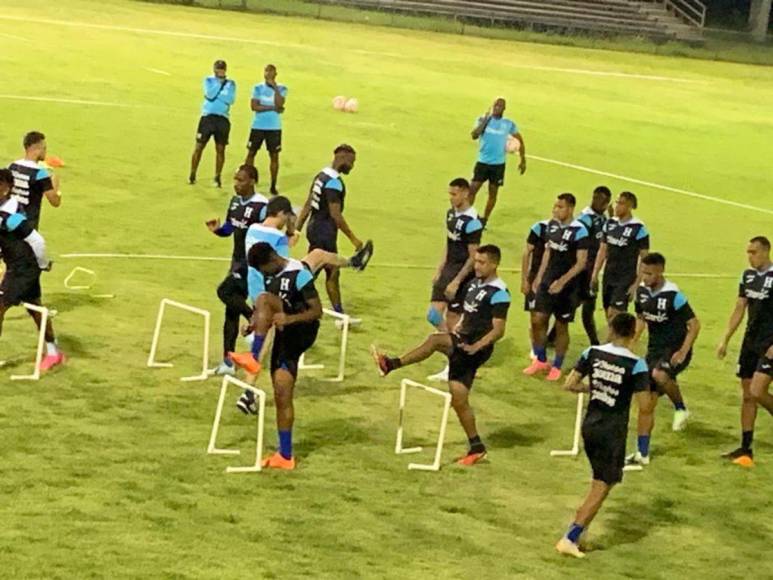 Sin David Ruiz: primer día de la Selección de Honduras en República Dominicana previo al duelo con Cuba