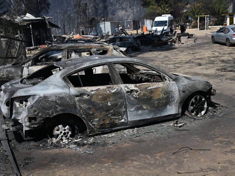 Terribles imágenes de incendios forestales en Chile; hay al menos 19 muertos