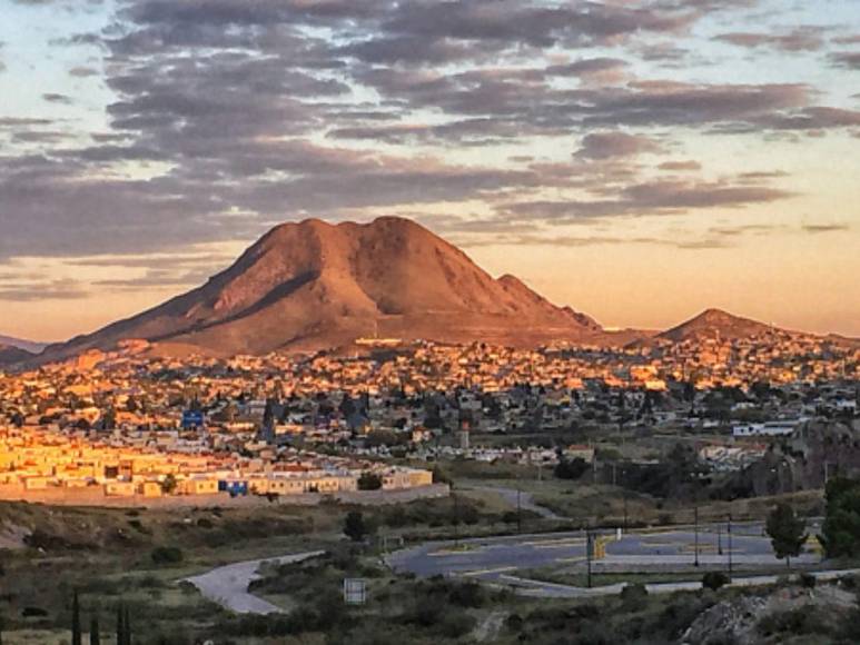 Mexicano asfixió a sus padres, luego los sepultó en la terraza de su casa con ayuda de su mujer