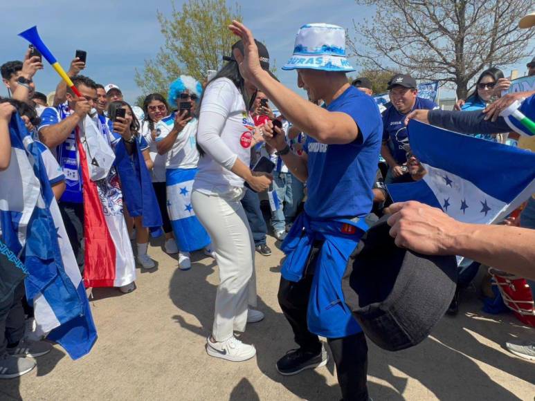 Shin Fujiyama llega a Dallas, Texas, para apoyar a la Selección Nacional