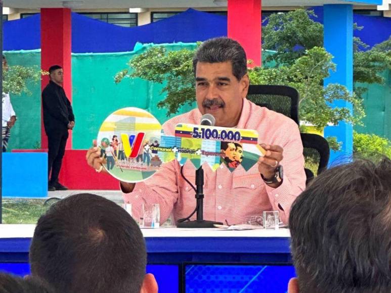 ¿Estrategia? Nicolás Maduro entregó 120 viviendas un día antes de las elecciones en Venezuela