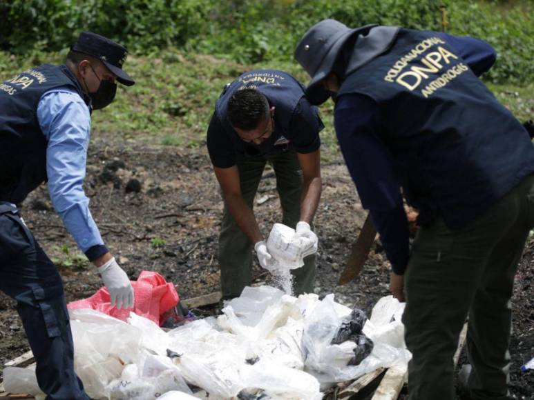 Incineran 48 kilos de cocaína decomisados en 2021; iban marcados como “Tecate”