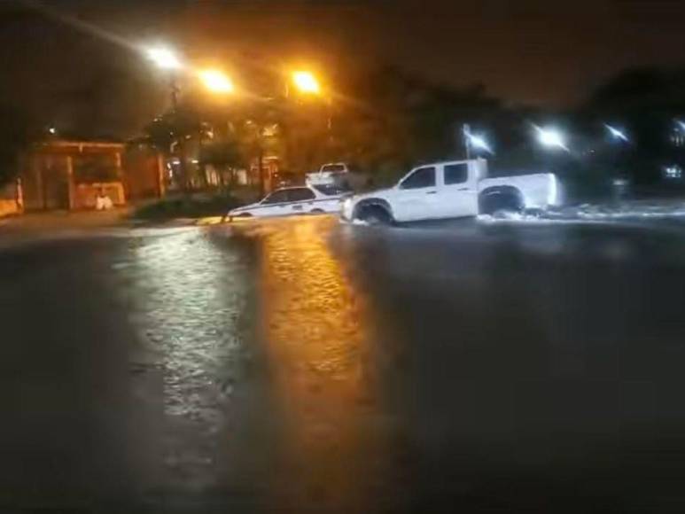 Por frente frío: las imágenes que dejan las fuertes inundaciones en La Ceiba