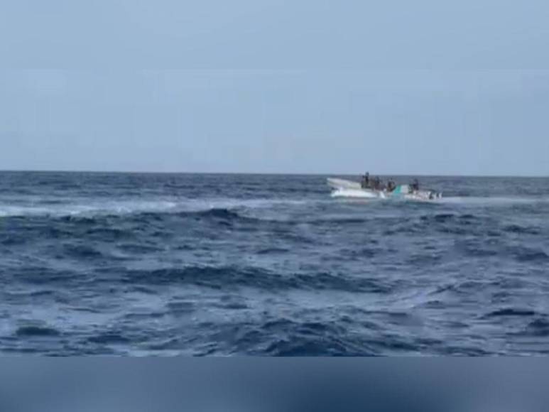 ¡Intentaron tirarla al mar! Así fue la incautación de 324 kilos de cocaína en Caribe hondureño