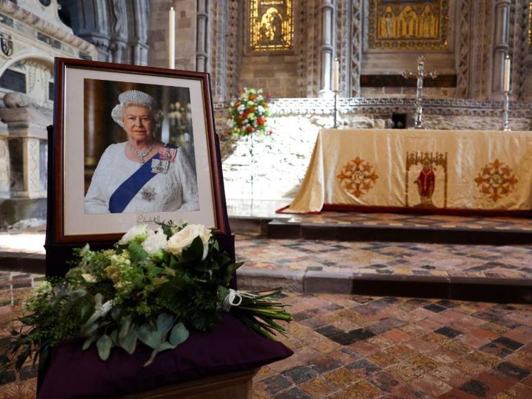 Legado de Isabel II perdura: Reino Unido conmemora su primer aniversario de muerte