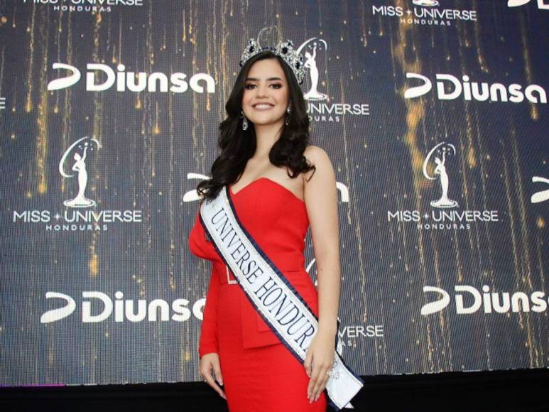 Así de radiante luce Zu Clemente en sus fotos oficiales como Miss Honduras Universo