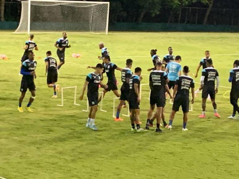 Sin David Ruiz: primer día de la Selección de Honduras en República Dominicana previo al duelo con Cuba