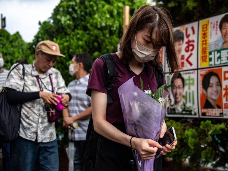 Fotos: lágrimas y luto en Japón tras el asesinato del primer ministro Shinzo Abe