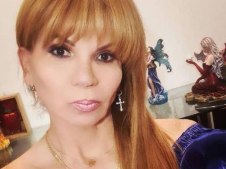 Una maldición persigue a los hijos varones de Joan Sebastian, según Mhoni Vidente