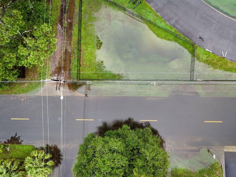 Imágenes del paso de la tormenta tropical Debby en el sureste de EUA