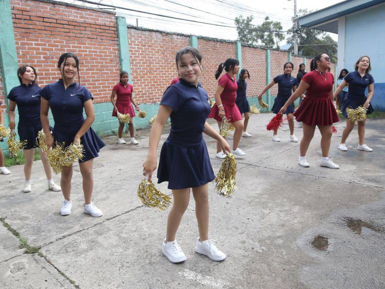 Entrega y pasión por la música: banda del Milla Selva busca brillar en los desfiles