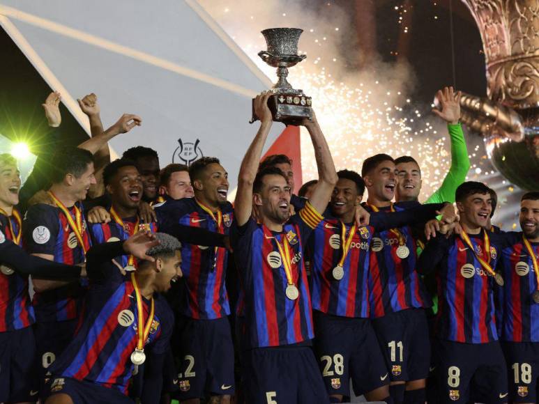 ¡Alegría Blaugrana! Así fue la celebración del Barcelona tras conquistar la Supercopa de España