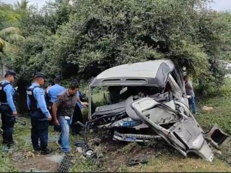 Un hombre muerto y siete heridos: Imágenes del accidente en Choloma