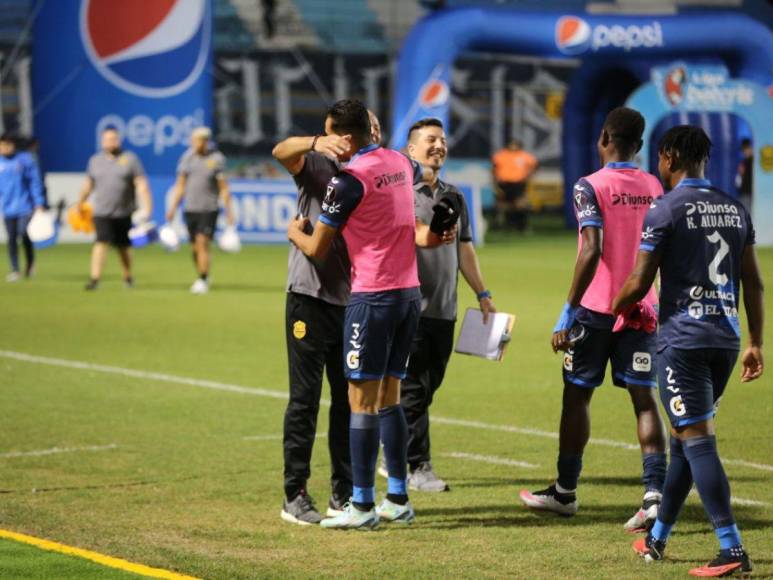 Fiesta azul en el “Chelato” Uclés: Así fue la goleada 4-1 de Motagua a Real España