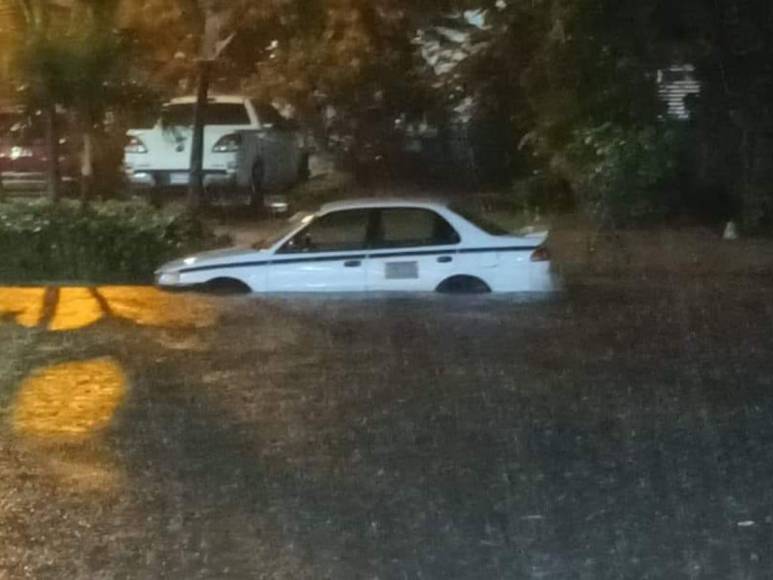 Por frente frío: las imágenes que dejan las fuertes inundaciones en La Ceiba