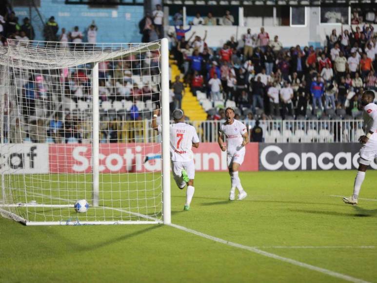 Olimpia arrasa tranquilamente contra el CAI ganando 3-0 en la Copa Centroamericana